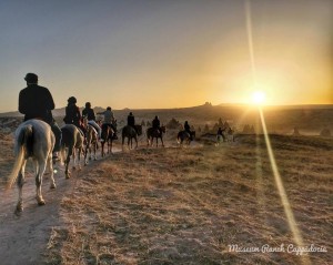cappadocia-horseback-riding-sunset-tours